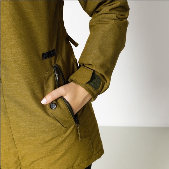 🌴🌼VOLCOM- SKI/ SNOWBOARD JACKET 🌼🌴 - Picture 8 of 16